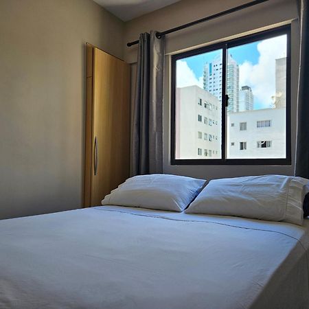 2 Quartos A 200Mts Praia Central, Garagem, Churrasqueira, Wi-Fi 90 Mbps, Pet Friendly Balneario Camboriu Ngoại thất bức ảnh