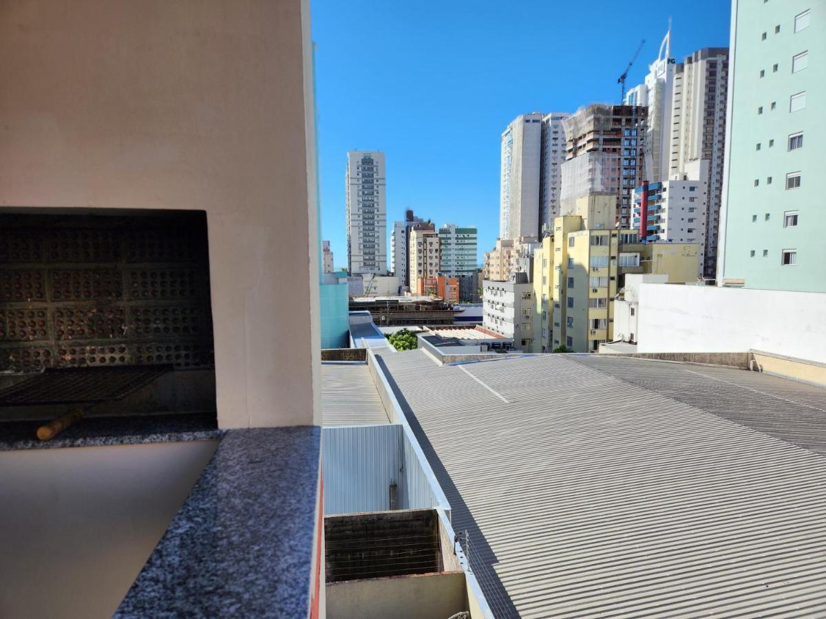 2 Quartos A 200Mts Praia Central, Garagem, Churrasqueira, Wi-Fi 90 Mbps, Pet Friendly Balneario Camboriu Ngoại thất bức ảnh