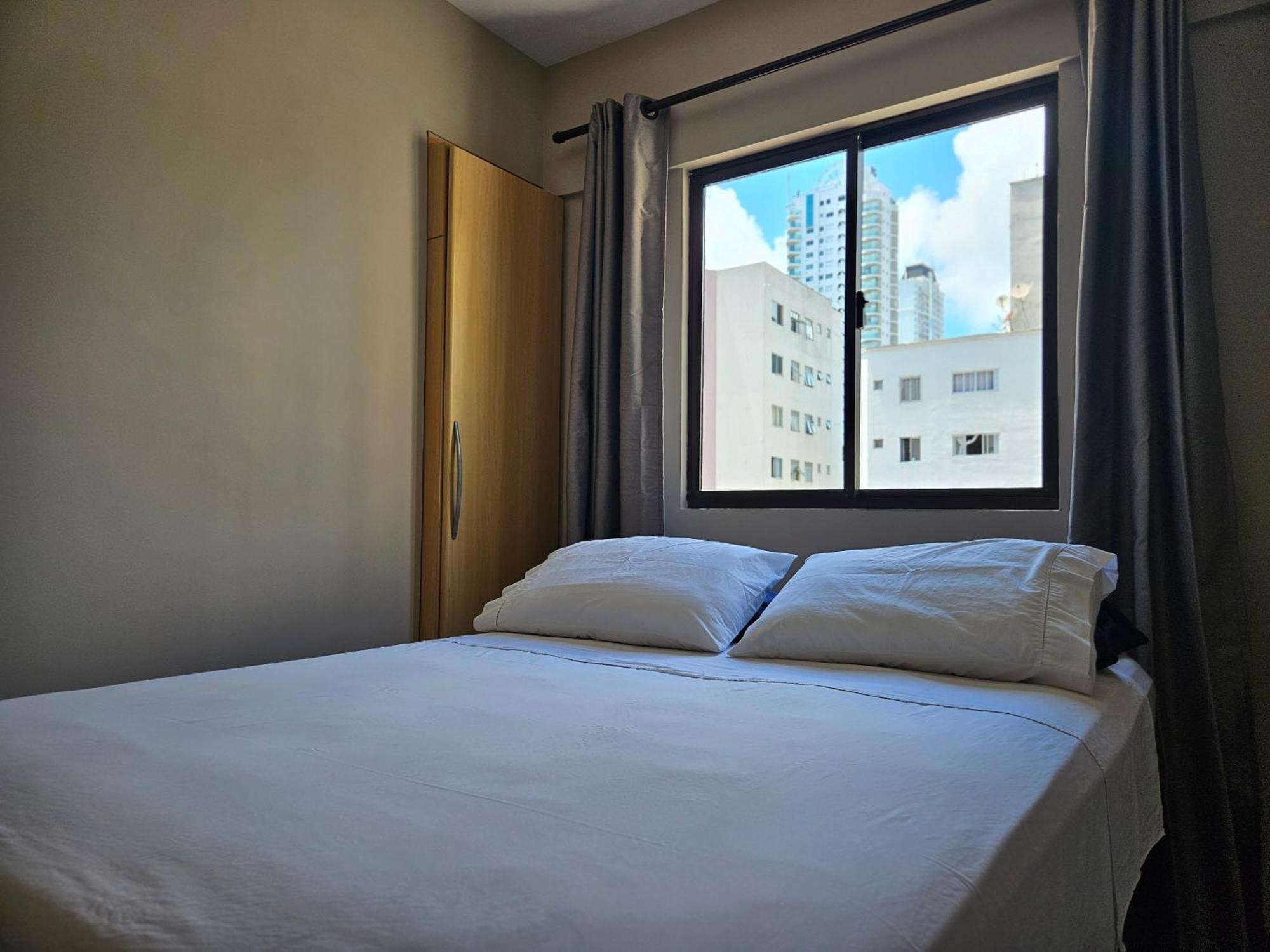 2 Quartos A 200Mts Praia Central, Garagem, Churrasqueira, Wi-Fi 90 Mbps, Pet Friendly Balneario Camboriu Ngoại thất bức ảnh