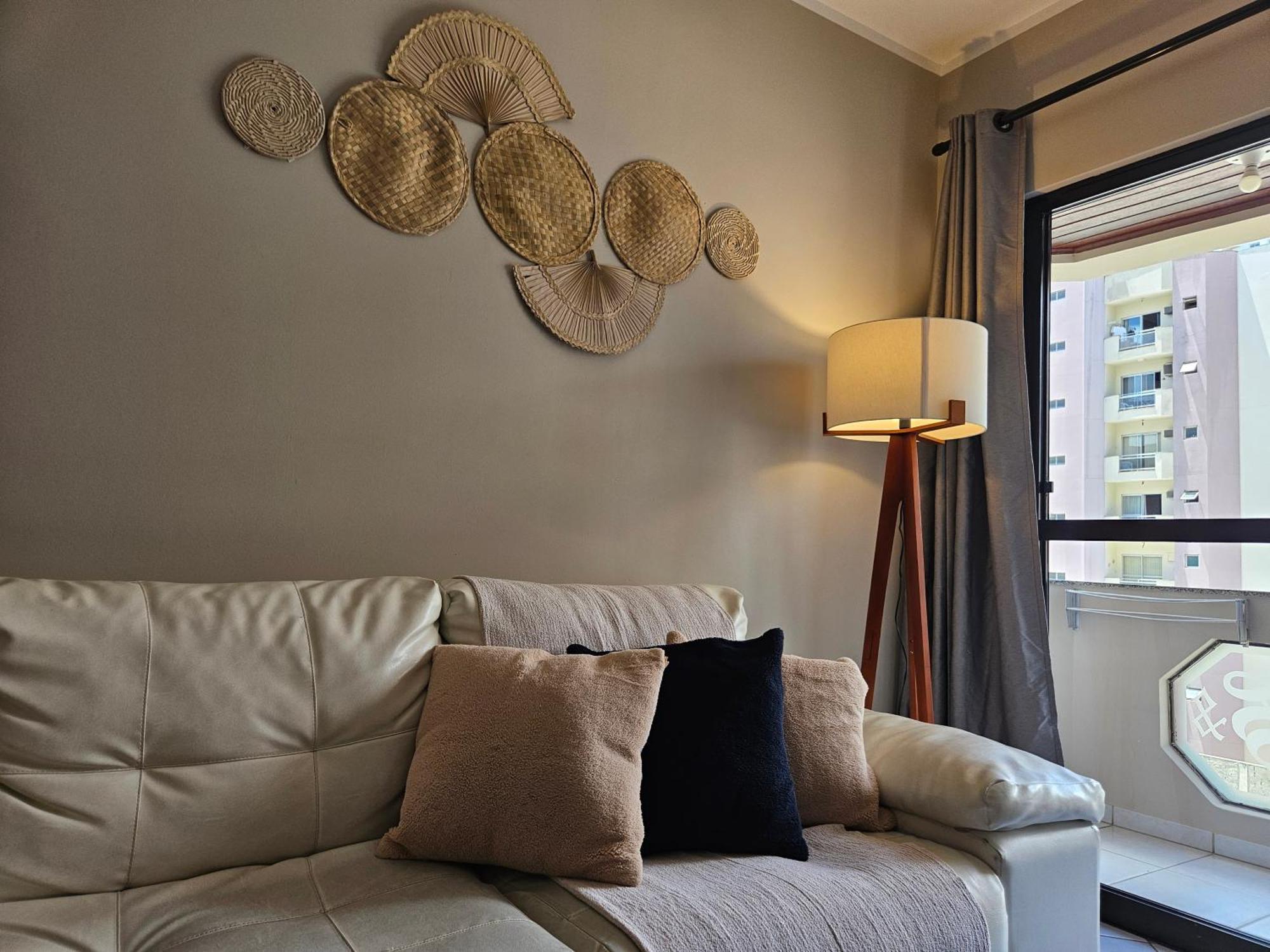 2 Quartos A 200Mts Praia Central, Garagem, Churrasqueira, Wi-Fi 90 Mbps, Pet Friendly Balneario Camboriu Ngoại thất bức ảnh