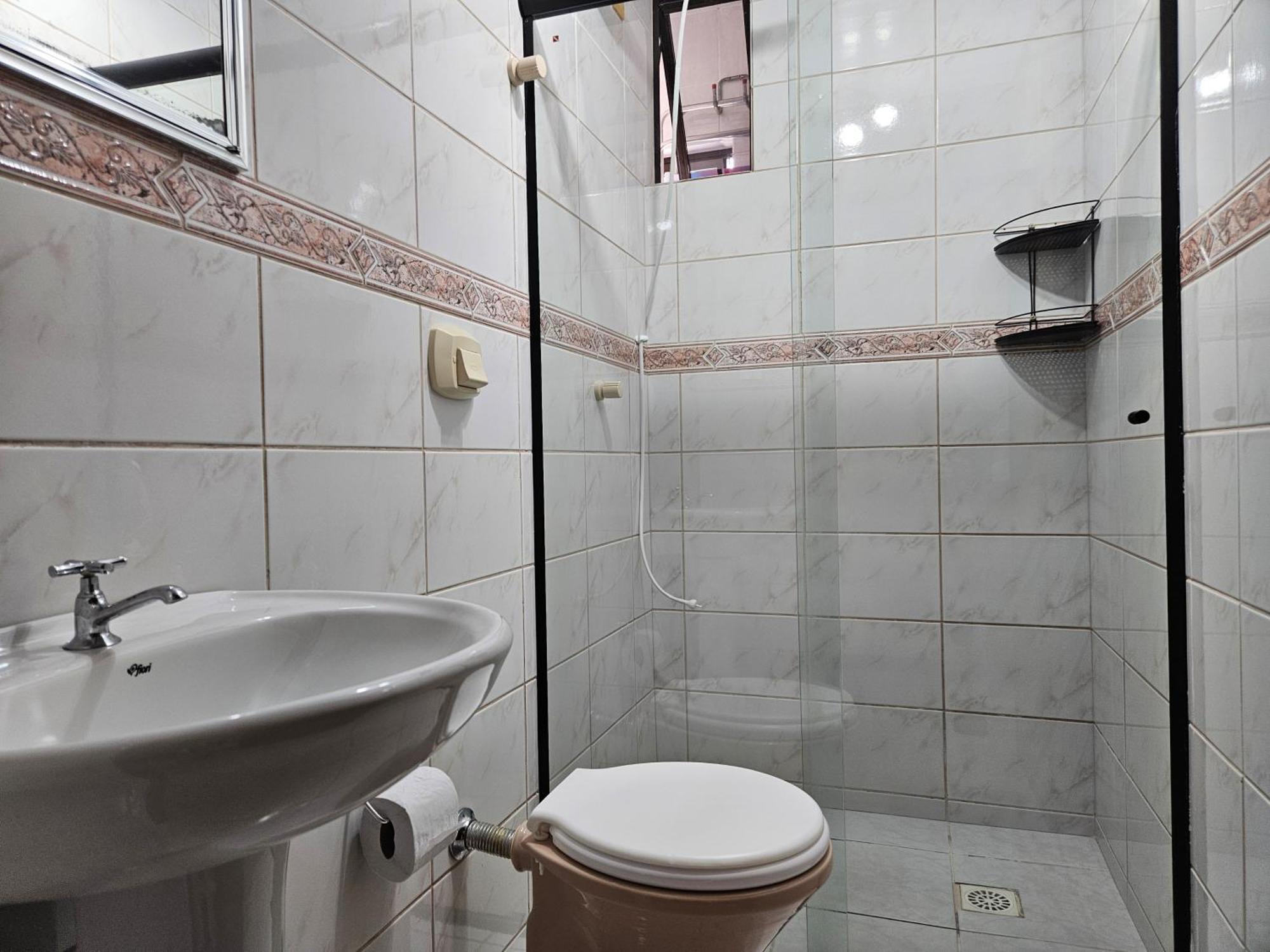 2 Quartos A 200Mts Praia Central, Garagem, Churrasqueira, Wi-Fi 90 Mbps, Pet Friendly Balneario Camboriu Ngoại thất bức ảnh