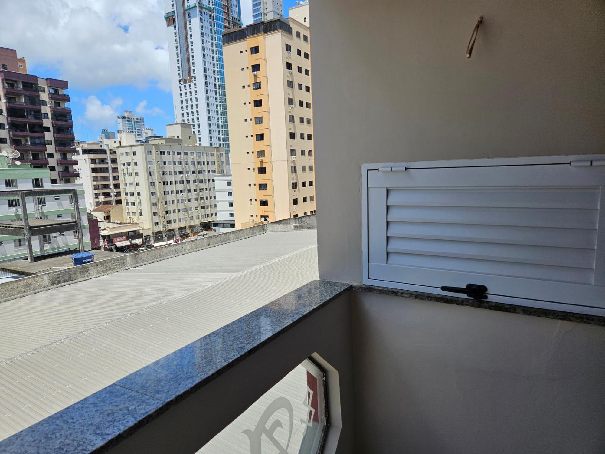 2 Quartos A 200Mts Praia Central, Garagem, Churrasqueira, Wi-Fi 90 Mbps, Pet Friendly Balneario Camboriu Ngoại thất bức ảnh