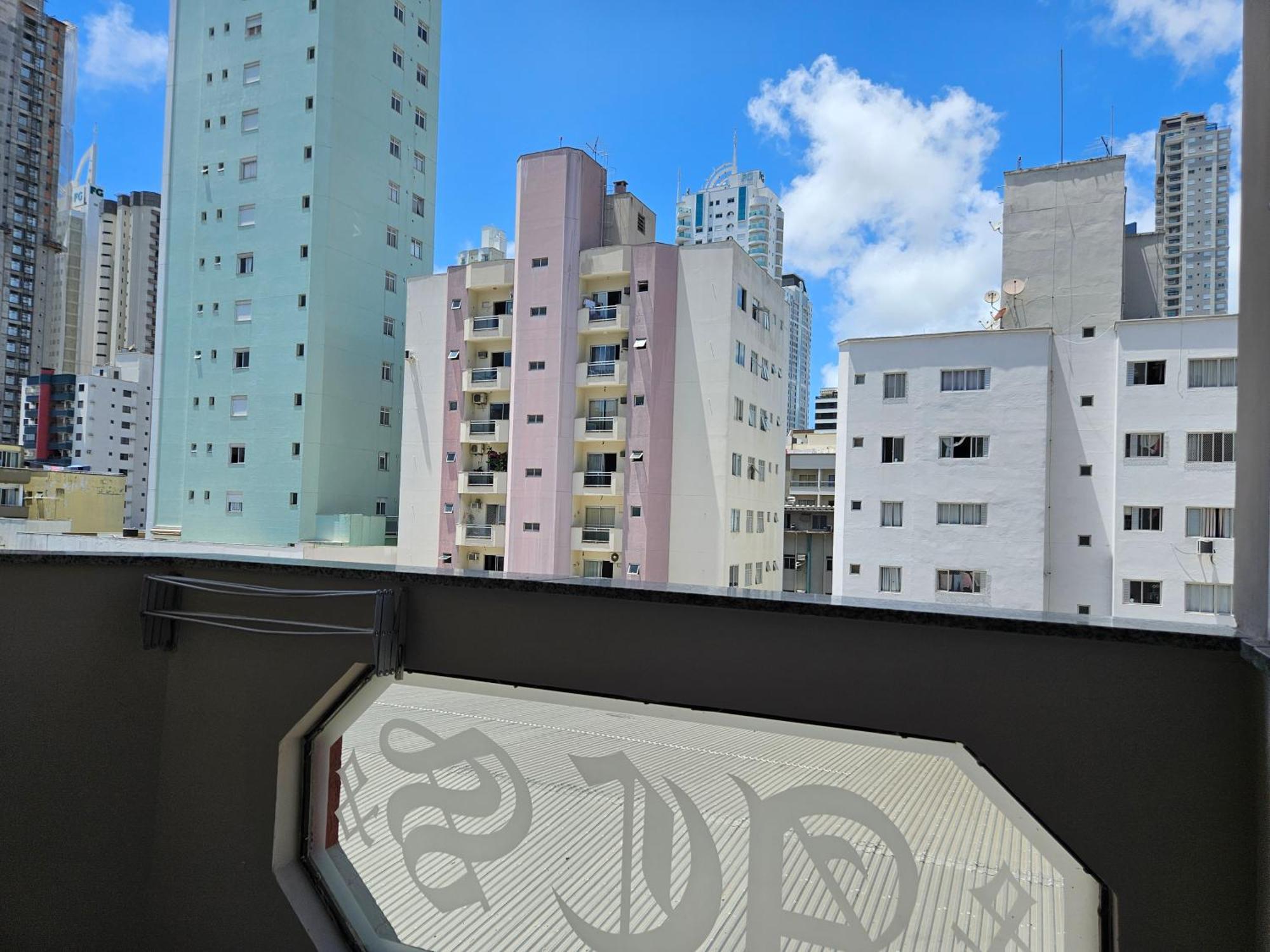 2 Quartos A 200Mts Praia Central, Garagem, Churrasqueira, Wi-Fi 90 Mbps, Pet Friendly Balneario Camboriu Ngoại thất bức ảnh