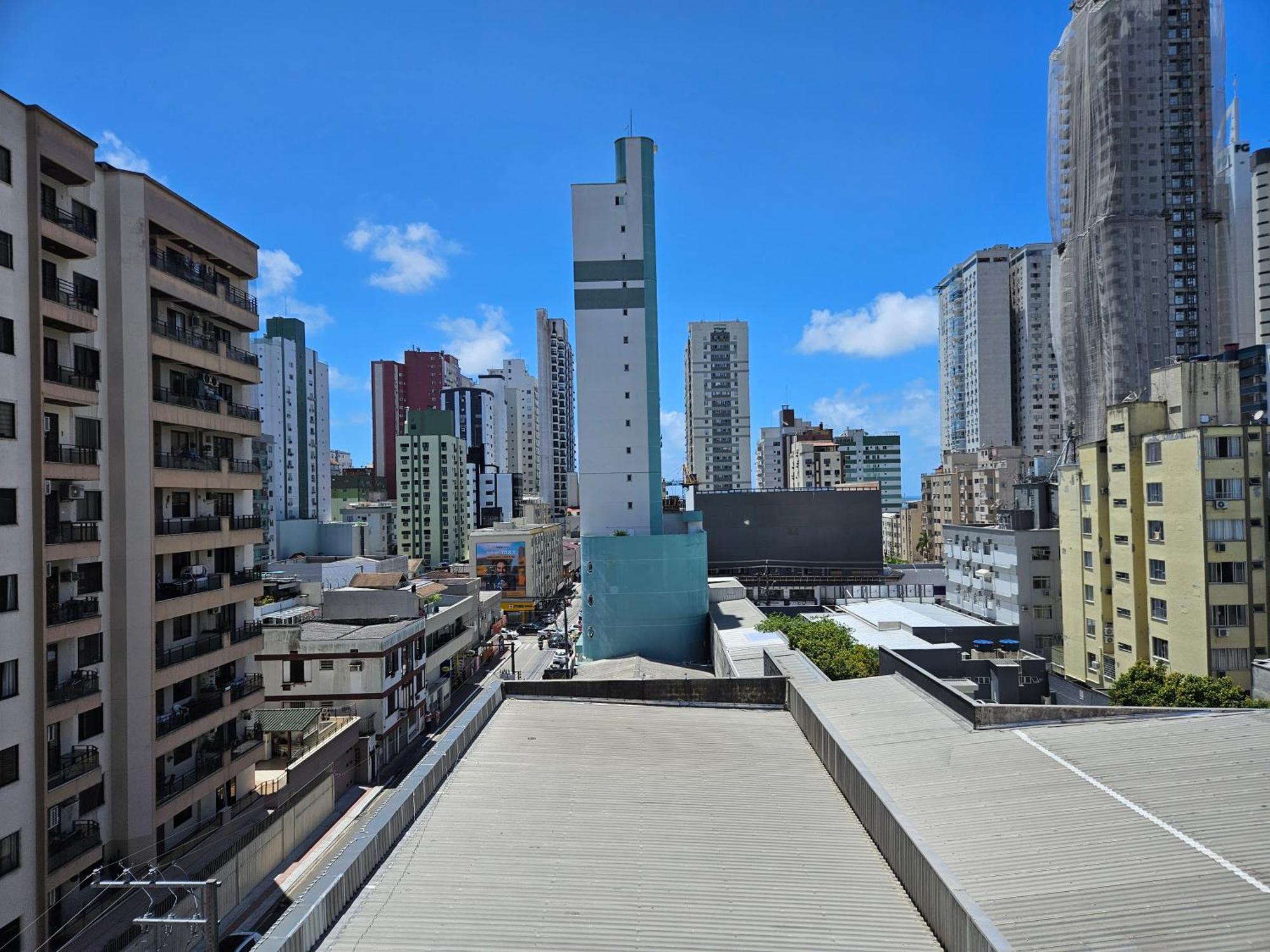 2 Quartos A 200Mts Praia Central, Garagem, Churrasqueira, Wi-Fi 90 Mbps, Pet Friendly Balneario Camboriu Ngoại thất bức ảnh