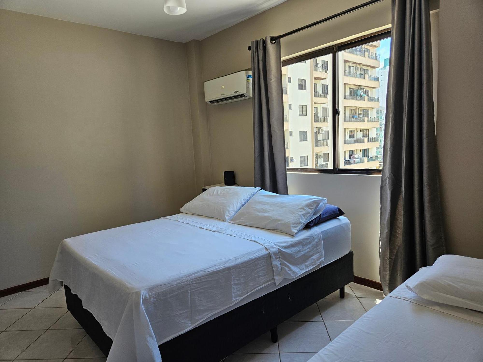 2 Quartos A 200Mts Praia Central, Garagem, Churrasqueira, Wi-Fi 90 Mbps, Pet Friendly Balneario Camboriu Ngoại thất bức ảnh