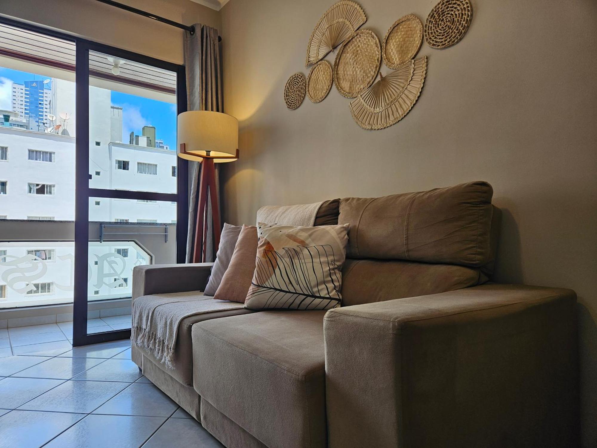 2 Quartos A 200Mts Praia Central, Garagem, Churrasqueira, Wi-Fi 90 Mbps, Pet Friendly Balneario Camboriu Ngoại thất bức ảnh