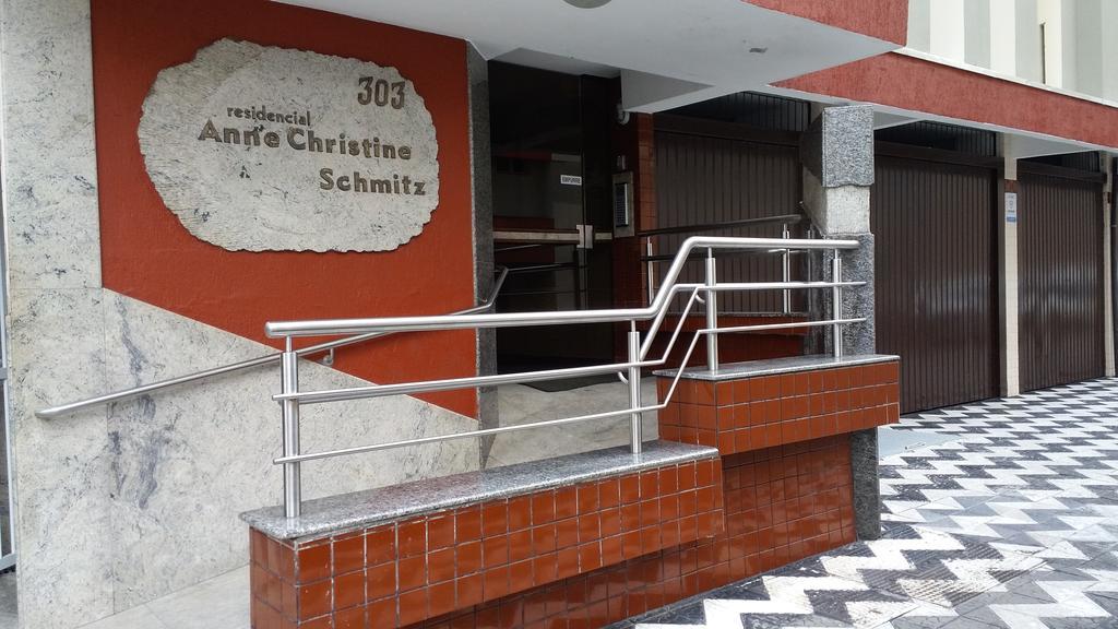 2 Quartos A 200Mts Praia Central, Garagem, Churrasqueira, Wi-Fi 90 Mbps, Pet Friendly Balneario Camboriu Ngoại thất bức ảnh